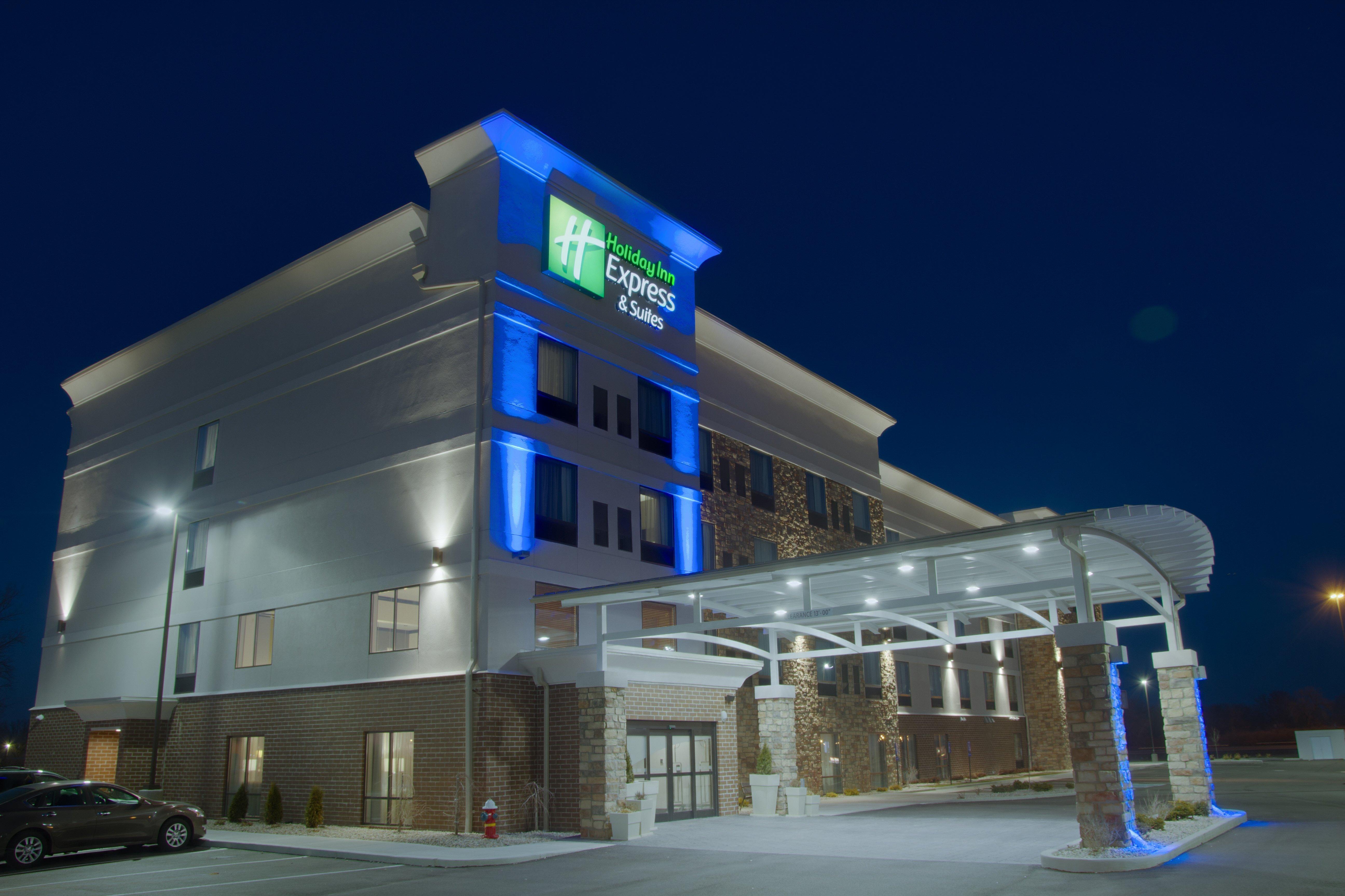 Holiday Inn Express Sidney By Ihg Exterior foto